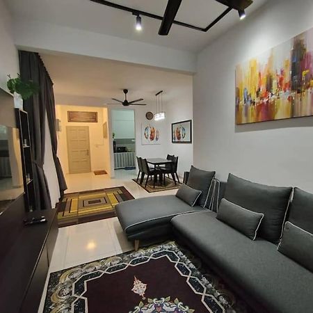 F&H Homestay,Ipoh Esterno foto