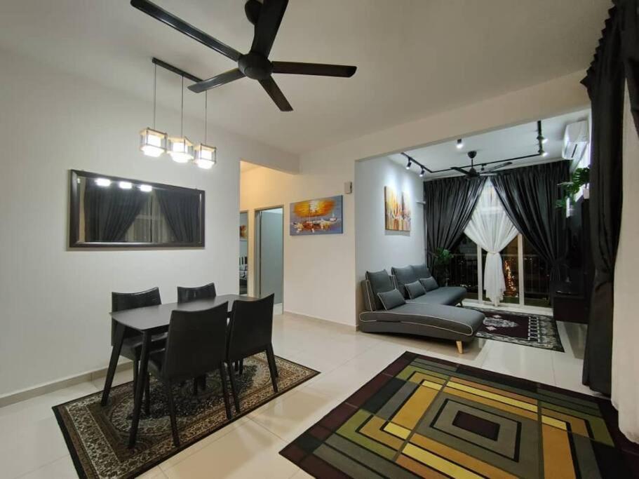 F&H Homestay,Ipoh Esterno foto